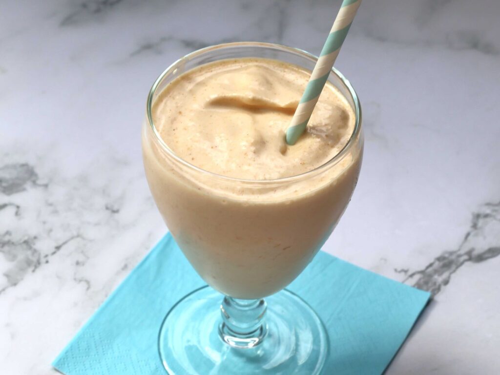 Peanut-flavoured shake