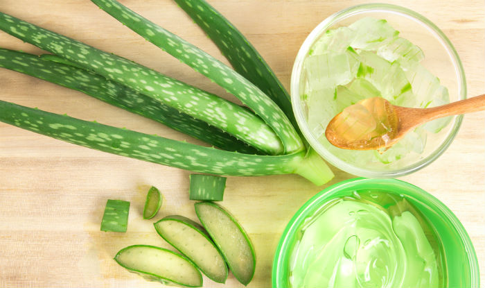 How to Look More Beautiful with Aloe Vera