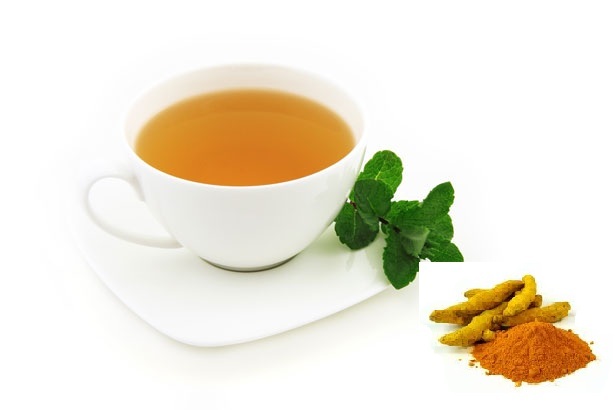 Turmeric and mint tea